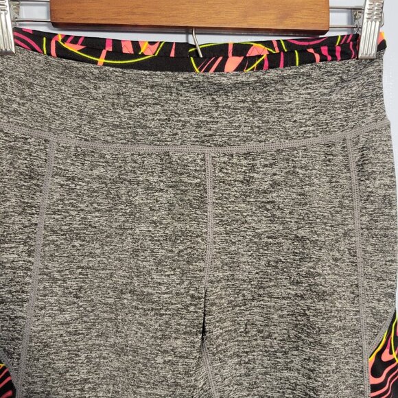 The Original Riva USA Small / Medium Heathered Gray Pull On Capri Leggings - Picture 4 of 8